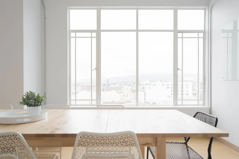 white aluminum glass window